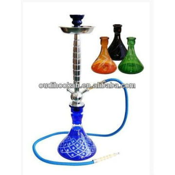 Fumo bonito do vidro do shisha do cachimbo de água